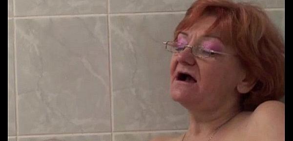  Granny Lesbians In The Shower